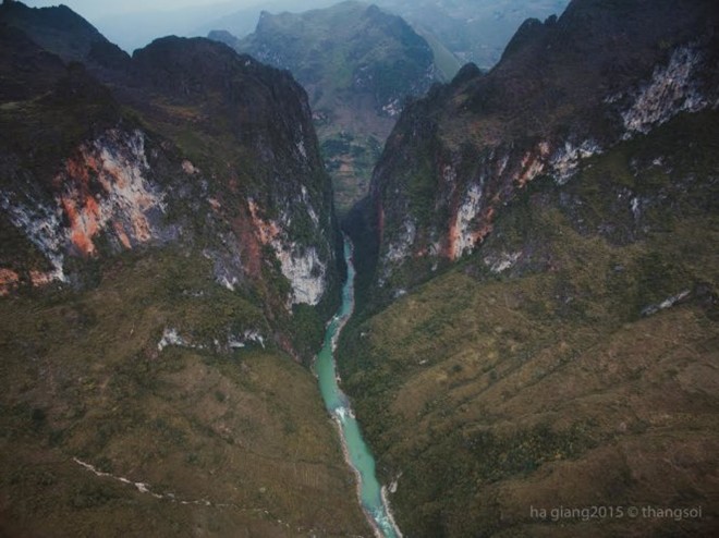 Bộ[-]ảnh[-]flycam[-]​”Từ[-]Bắc[-]vô[-]Nam[-]nối[-]liền[-]nắm[-]tay”