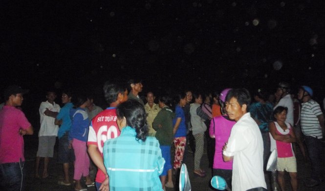 Bình[-]Thuận:[-]Thị[-]xã[-]La[-]Gi[-]dời[-]bãi[-]rác[-]ô[-]nhiễm[-]sau[-]vụ[-]dân[-]chặn[-]xe[-]rác