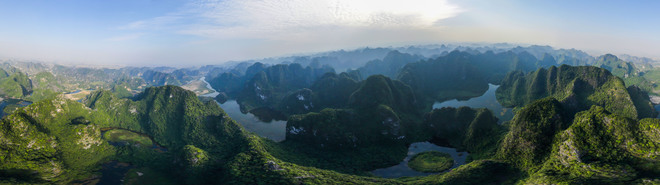 Khám[-]phá[-]vẻ[-]đẹp[-]non[-]nước[-]của[-]Tràng[-]An