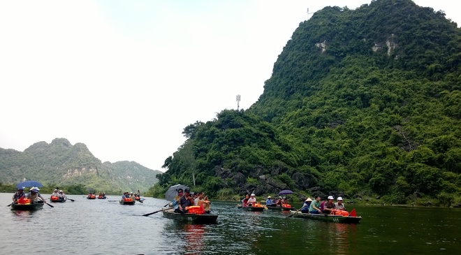 Khám[-]phá[-]vẻ[-]đẹp[-]non[-]nước[-]của[-]Tràng[-]An
