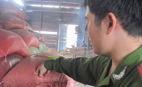 [-]Lò[-]sản[-]xuất[-]cà[-]phê[-]từ[-]đậu[-]nành[-]và[-]hoá[-]chất[-]