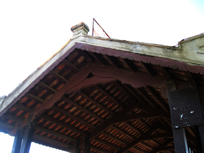 Phát[-]Diệm:[-]Cây[-]cầu[-]ngói[-]được[-]in[-]trên[-]tem[-]bưu[-]chính