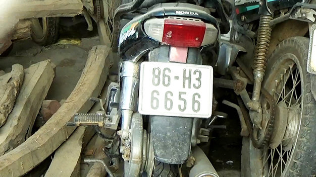 Bình[-]Thuận:Trưởng[-]công[-]an[-]xã[-]thừa[-]nhận[-]xin[-]gỗ[-]cổ[-]thụ[-]100[-]tuổi