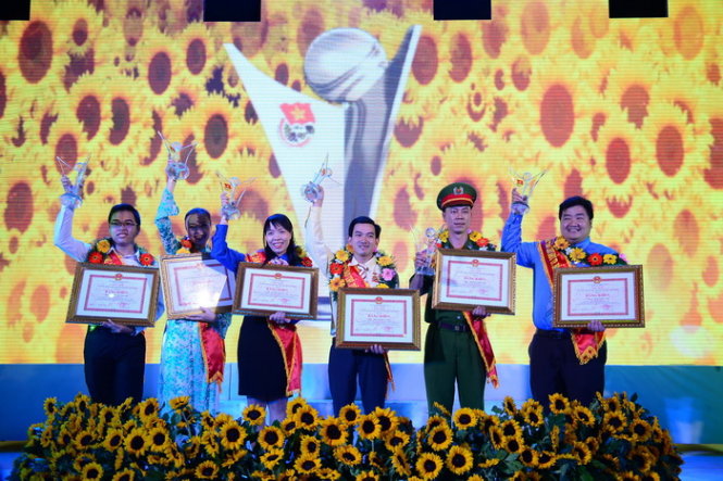 Vinh[-]danh[-]6[-]“Công[-]dân[-]trẻ[-]tiêu[-]biểu[-]TP.HCM”[-]2014