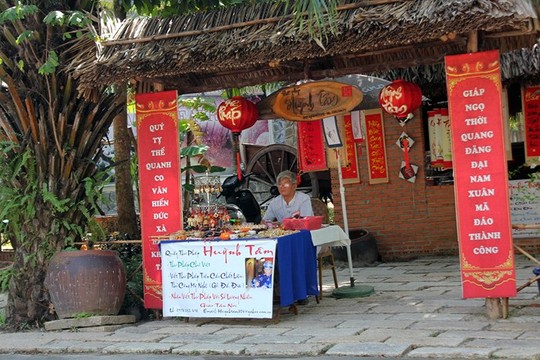 Bình[-]Dương:[-]Khu[-]du[-]lịch[-]Đại[-]Nam[-]vắng[-]hoe[-]ngày[-]thu[-]phí[-]trở[-]lại