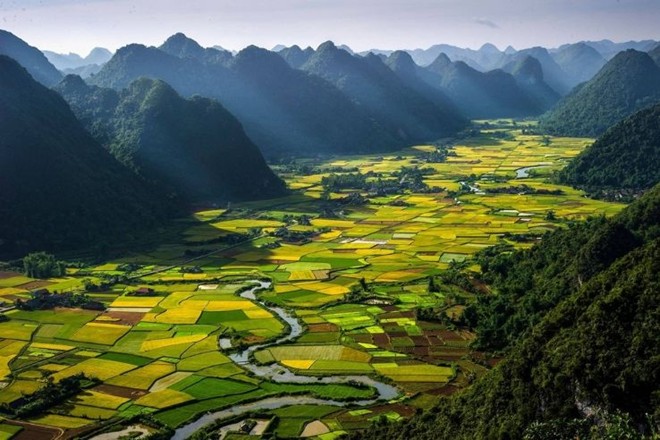 [-]Khám[-]phá[-]vẻ[-]đẹp[-]ngoạn[-]mục[-]của[-]thế[-]giới[-]nhìn[-]từ[-]trên[-]cao