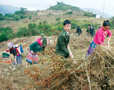[-]Lào[-]Cai:[-]Chủ[-]động[-]phòng[-]chống[-]cháy[-]rừng[-]trong[-]mùa[-]hanh[-]khô[-]