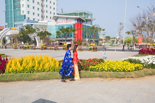 Đà[-]Nẵng:[-]Bản[-]đồ[-]Việt[-]Nam[-]bằng[-]hoa[-]lập[-]kỷ[-]lục