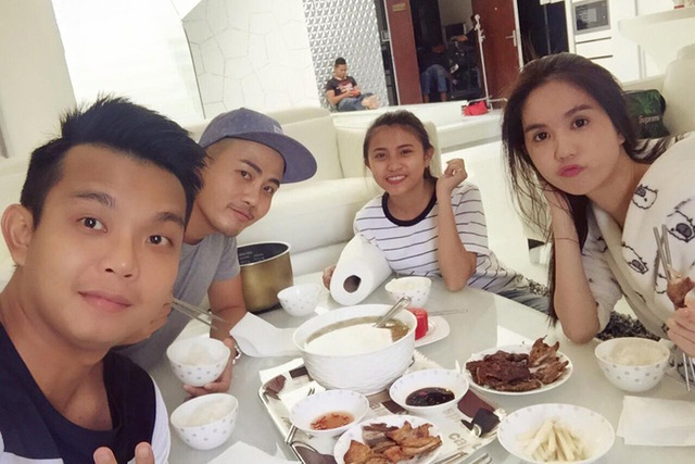 Sở[-]thích[-]nghiện[-]ăn[-]thịt[-]chuột[-]của[-]Ngọc[-]Trinh