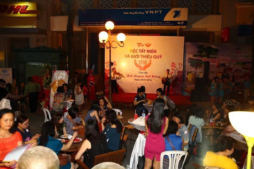 Ra[-]mắt[-]Quỹ[-]phát[-]triển[-]sự[-]nghiệp[-]cho[-]các[-]nữ[-]phóng[-]viên