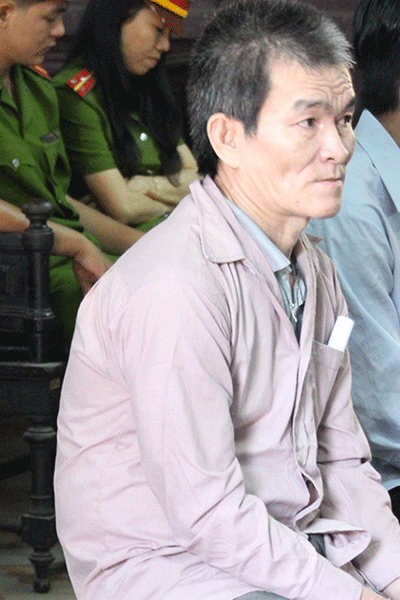 Đi[-]câu[-]trộm[-]cá[-]bị[-]phát[-]hiện,[-]Nguyễn[-]Văn[-]Cu[-]không[-]hối[-]lỗi[-]mà[-]còn[-]đầu[-]độc[-]gia[-]đình[-]hàng[-]xóm