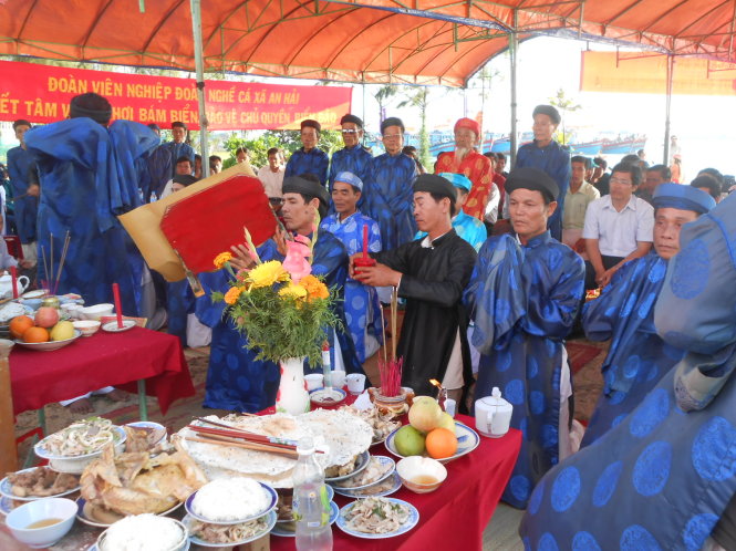 [-]Sáng[-]nay[-]Lý[-]Sơn[-]mở[-]cửa[-]biển[-]đầu[-]năm