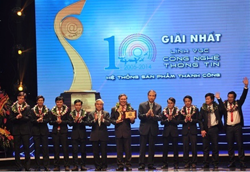 Chế[-]tạo[-]thành[-]công[-]con[-]chip[-]đầu[-]tiên[-]của[-]Việt[-]Nam