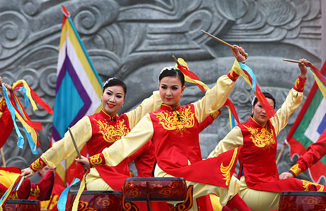 [-]Hà[-]Nội:[-]Hàng[-]nghìn[-]người[-]xem[-]hội[-]gò[-]Đống[-]Đa