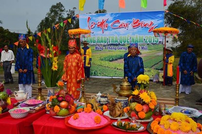 Quảng[-]Nam:[-]Lễ[-]Cầu[-]Bông[-]tại[-]làng[-]rau[-]sạch[-]500[-]tuổi[-]nức[-]tiếng[-]đất[-]Quảng
