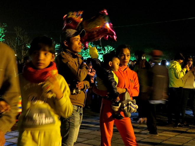 [-]Mãn[-]nhãn[-]những[-]màn[-]pháo[-]hoa[-]rực[-]rỡ[-]đêm[-]Giao[-]thừa[-]Ất[-]Mùi[-]2015