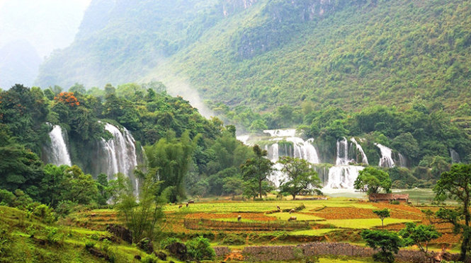 [-]​Thác[-]Bản[-]Giốc[-]vào[-]top[-]7[-]thác[-]nước[-]hùng[-]vĩ[-]nhất[-]thế[-]giới