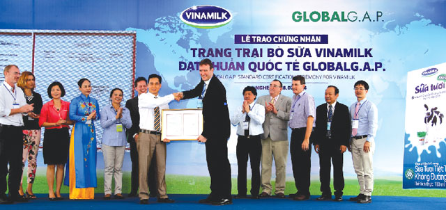 [-]Vinamilk,[-]khẳng[-]định,[-]vị[-]thế,[-]thương[-]hiệu,[-]quốc[-]gia,[-]Việt[-]Nam,[-]hội[-]nhập,[-]toàn[-]cầu