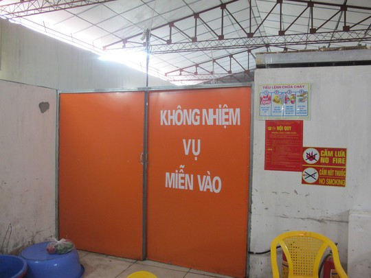 Hà[-]Nội:[-]Bắt[-]giữ,[-]tiêu[-]huỷ[-]hơn[-]3[-]tạ[-]vịt[-]không[-]rõ[-]nguồn[-]gốc