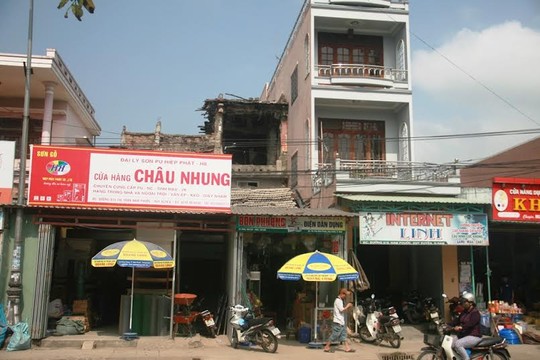 Quảng[-]Nam:[-]"Ớn[-]lạnh"[-]với[-]căn[-]nhà[-]tự[-]xây[-]của[-]dị[-]nhân[-]Quảng[-]Nam