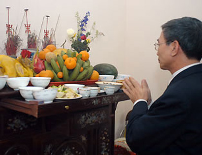 Nên[-]cúng[-]Rằm[-]Tháng[-]Giêng[-]như[-]thế[-]nào?