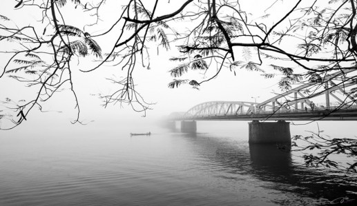 Xứ Huế huyền ảo, mộng mơ trong sương mờ 13