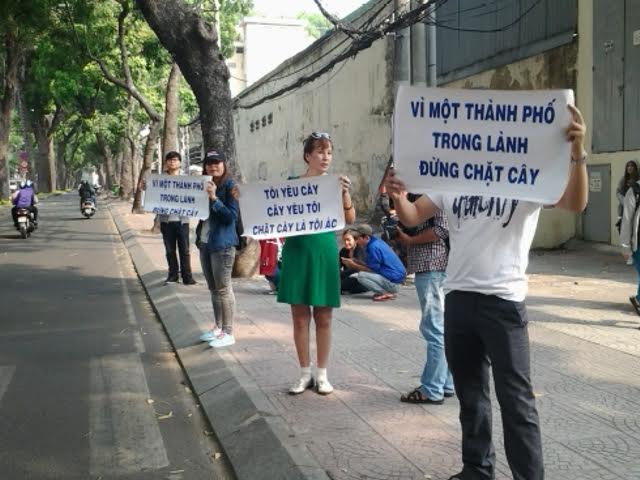 Vì[-]một[-]thành[-]phố[-]trong[-]lành[-]đừng[-]chặt[-]cây