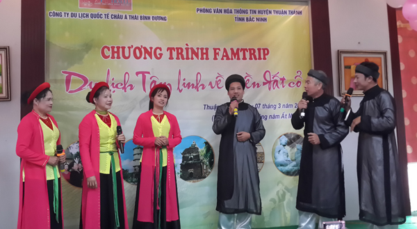 [-]Du[-]xuân[-]về[-]miền[-]đất[-][-]cổ[-]Kinh[-]Bắc