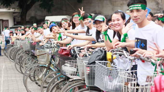 [-]Hà[-]Nội:[-]nhiều[-]trẻ[-]em[-]kêu[-]gọi[-]hưởng[-]ứng[-]Giờ[-]Trái[-]đất
