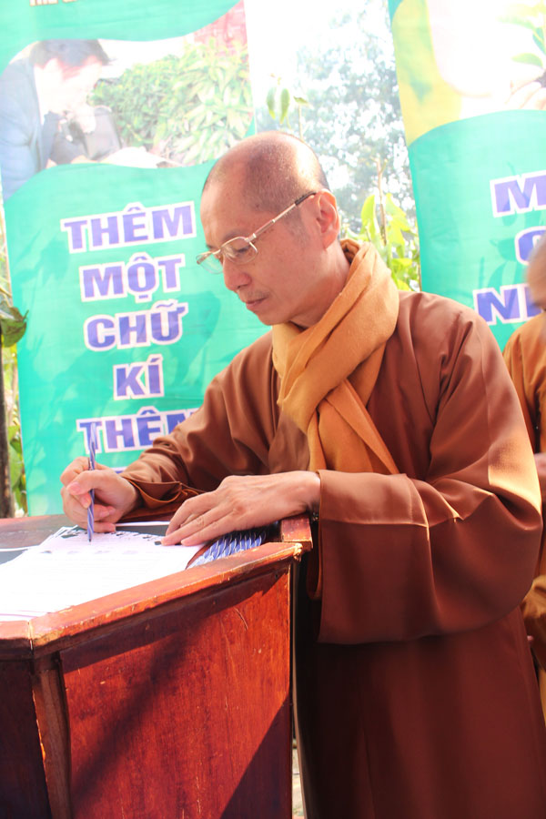 Lễ[-]phát[-]động[-]“Trồng[-]1000[-]cây[-]hoa[-]ngọc[-]lan[-]tại[-]các[-]khu[-]di[-]tích[-]lịch[-]sử,[-]đền,[-]chùa”[-]