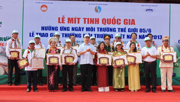 Xét[-]tặng[-]Giải[-]thưởng[-]Môi[-]trường[-]Việt[-]Nam[-]năm[-]2015