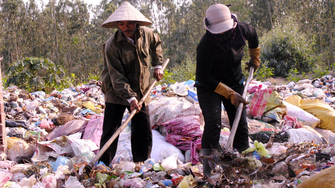 [-]Nhà[-]máy[-]rác[-]của[-]ông[-]Minh[-]“khùng”