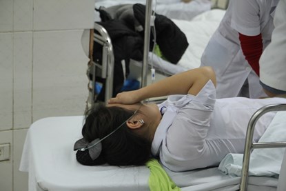[-]Hà[-]Nội:[-]Hàng[-]chục[-]người[-]ngất[-]xỉu[-]ở[-]siêu[-]thị[-]Big[-]C[-]The[-]Garden