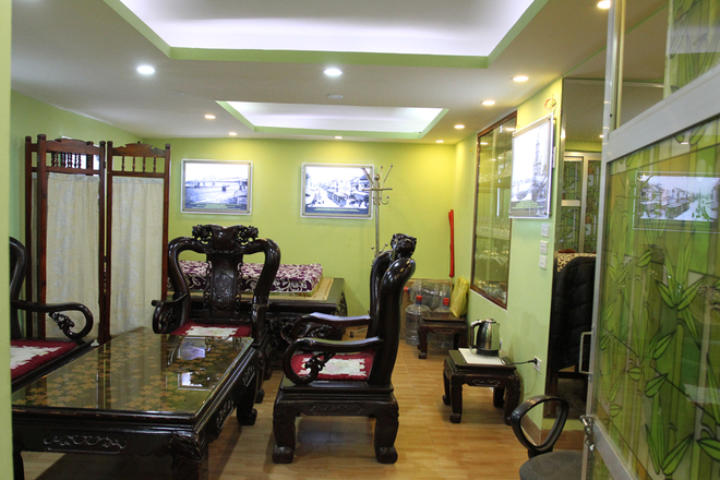 Độc[-]đáo[-]với[-]nhà[-]phủ[-]kín[-]cây[-]xanh[-]cả[-]ba[-]tầng[-]ở[-]Hà[-]Nội