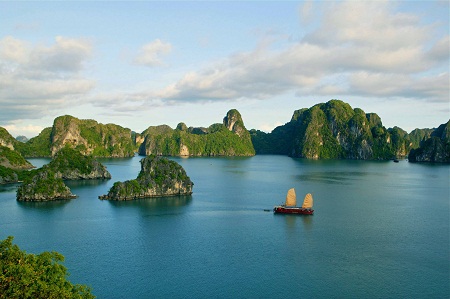 [-]Báo[-]Mỹ[-]viết[-]về[-]giá[-]trị[-]văn[-]hóa[-]truyền[-]thống[-]ở[-]Việt[-]Nam