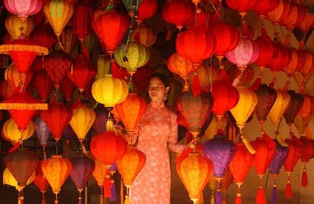 [-]Báo[-]Mỹ[-]viết[-]về[-]giá[-]trị[-]văn[-]hóa[-]truyền[-]thống[-]ở[-]Việt[-]Nam
