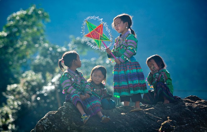 Việt[-]Nam[-]tuyệt[-]đẹp[-]trong[-]bộ[-]lảnh[-]"Vì[-]cộng[-]đồng"