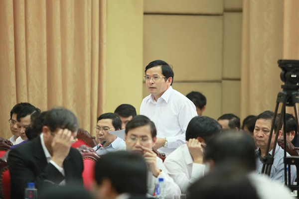 Biệt[-]thự[-]không[-]phép[-]Ba[-]Vì:[-]Trách[-]nhiệm[-]thuộc[-]nhiệm[-]kì[-]trước?