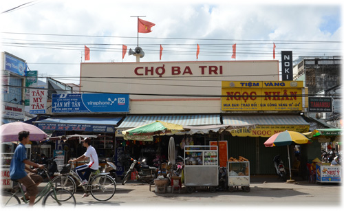 Chợ[-]Ba[-]Tri[-]một[-]thời[-]nổi[-]tiếng[-]