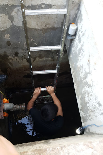 [-]Hà[-]Nội:[-]Người[-]dân[-]xếp[-]hàng[-]chờ[-]vét[-]nước[-]sạch