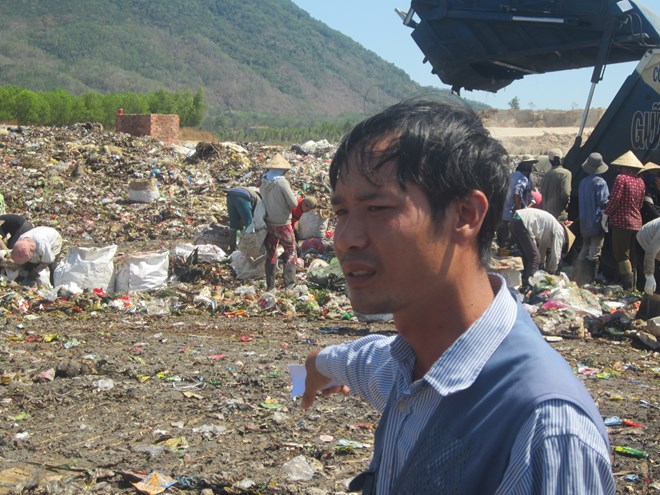 [-]Nguồn[-]phóng[-]xạ[-]bị[-]bỏ[-]lăn[-]lóc