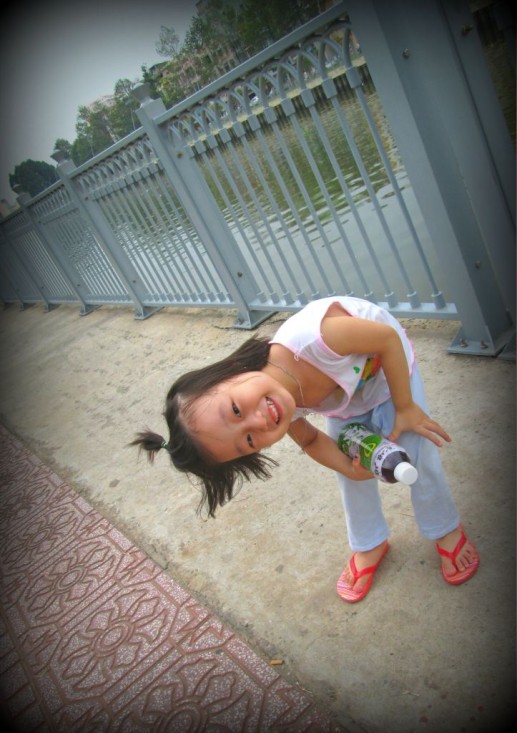"Nhiêu Lộc trong mắt trẻ thơ" - Ảnh dự thi của Nguyễn Thị Bích Diễm