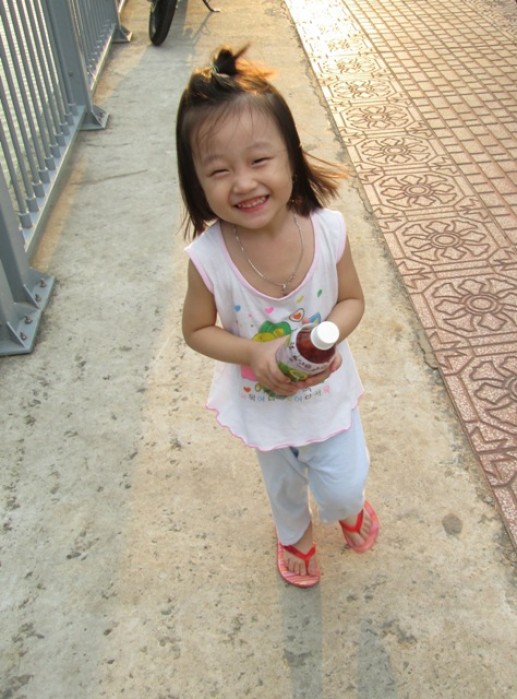 "Nhiêu Lộc trong mắt trẻ thơ" - Ảnh dự thi của Nguyễn Thị Bích Diễm