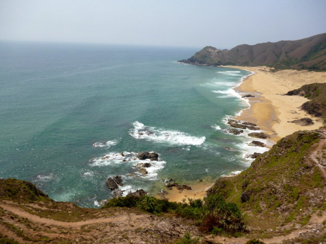 Ghềnh[-]đá[-]Hoài[-]Hải,[-]vẻ[-]đẹp[-]hoang[-]sơ[-]hút[-]hồn[-]du[-]khách