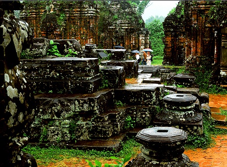 Nét[-]cổ[-]kính[-]hiện[-]lên[-]rõ[-]trên[-]từng[-]chi[-]tiết[-]trên[-]các[-]tòa[-]tháp[-]cổ[-]tại[-]thánh[-]địa[-]Mỹ[-]Sơn