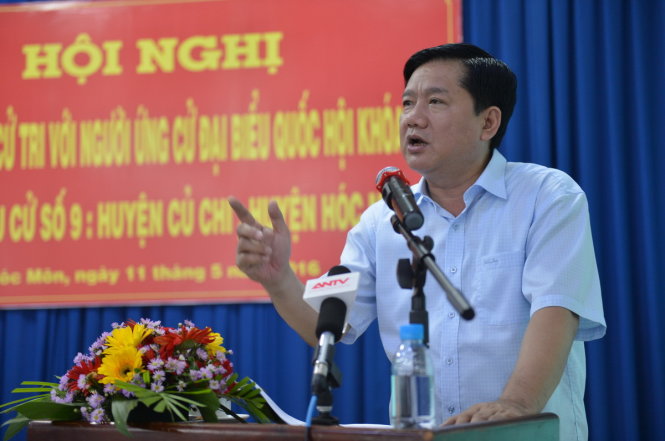 “Dời[-]nhà[-]đến[-]bãi[-]rác[-]Đông[-]Thạnh,[-]mấy[-]ông[-]sống[-]nổi[-]không?”
