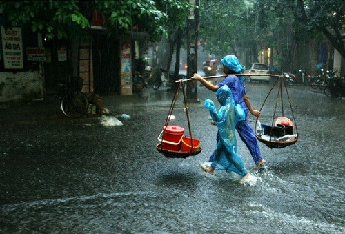 [-]Bắc[-]Trung[-]Bộ[-]mưa[-]dông[-]diện[-]rộng,[-]đề[-]phòng[-]tố[-]lốc,[-]mưa[-]đá,[-]gió[-]giật[-]mạnh[-]