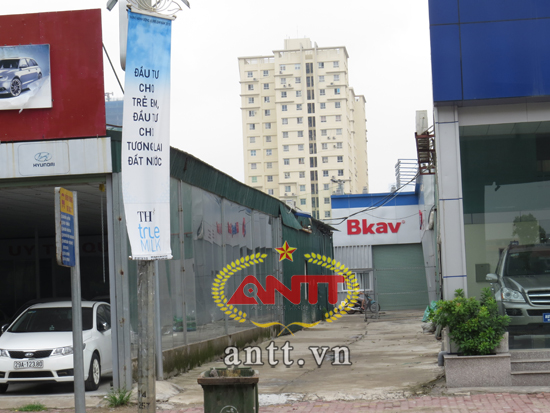 BKav[-]nói[-]gì[-]về[-]xưởng[-]sản[-]xuất[-]Bphone[-]rộng[-]khoảng[-]100m2?