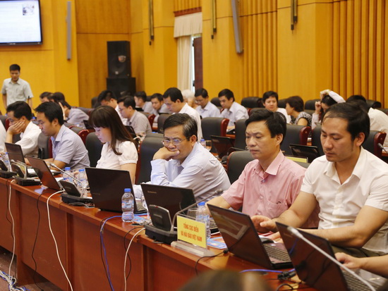 [-]Hơn[-]600[-]câu[-]hỏi[-]được[-]gửi[-]đến[-]giao[-]lưu[-]trực[-]tuyến[-]lần[-]thứ[-]16[-]của[-]Bộ[-]TN&MT