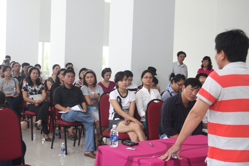 kiện[-]cáo,[-]chủ[-]đầu[-]tư,[-]dự[-]án[-]chậm[-]tiến[-]độ,[-]tranh[-]chấp[-]chủ[-]đầu[-]tư,